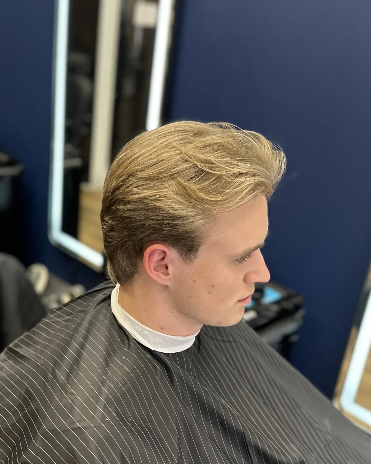 Men's Scissor Cut (Long / Medium Hair) at Vintage Studio in Sliema